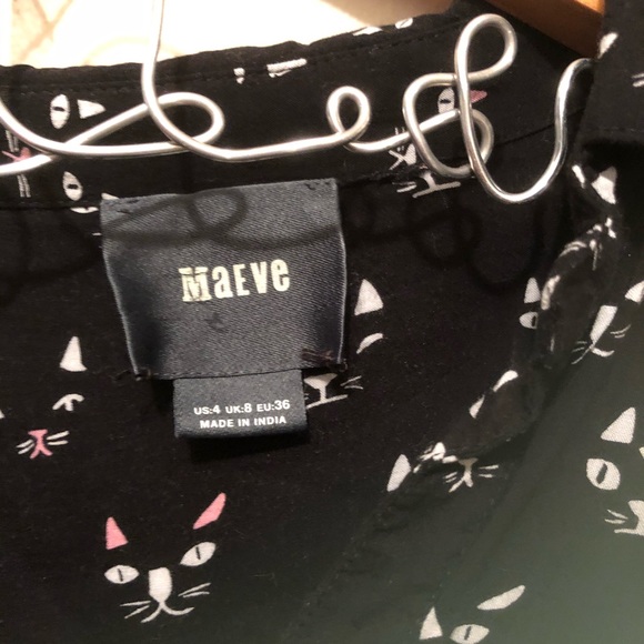 Cat themed button down - Picture 4 of 4